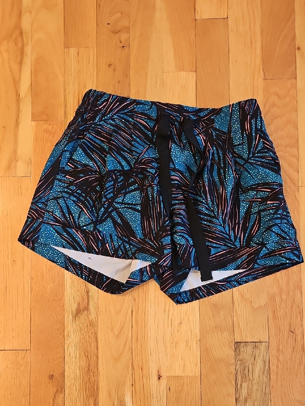 lululemon athletica Blue Tropical-Print Athletic Shorts
